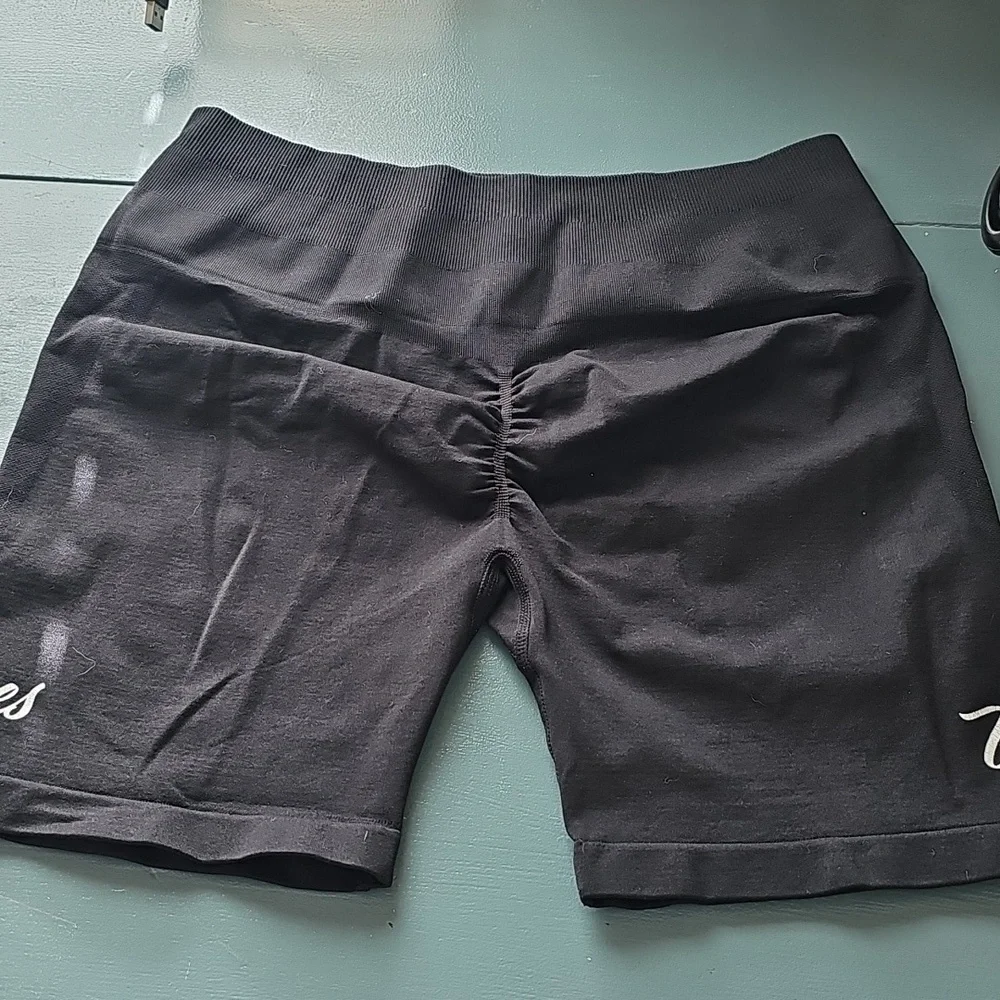 Black  Athletic Shorts.‎ By Wolves. Excelant Condition. Gym, Yoga. OS